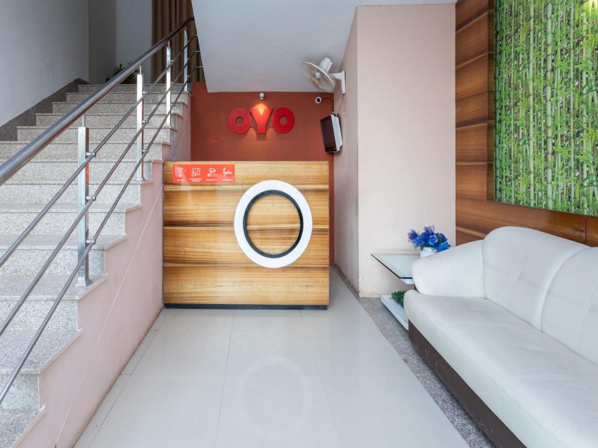 สปอต ออน 73478 ศรี ศรีนิวาส ลอดจ์ Hotel Kurmannapalem ภายนอก รูปภาพ